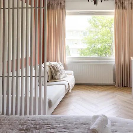 Appartamento Boutique-yksioe Naantalin Sydaemessae Naantali
